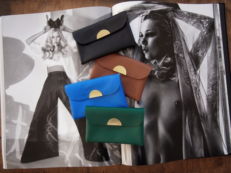 Pochette Luna Ame Noir Vert Bleu Camel